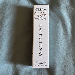 Cream contour stick